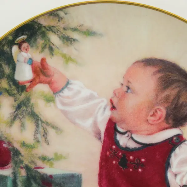 Roman Inc "Baby's First Christmas" By Abbie Williams Collector Decor Plate 1989