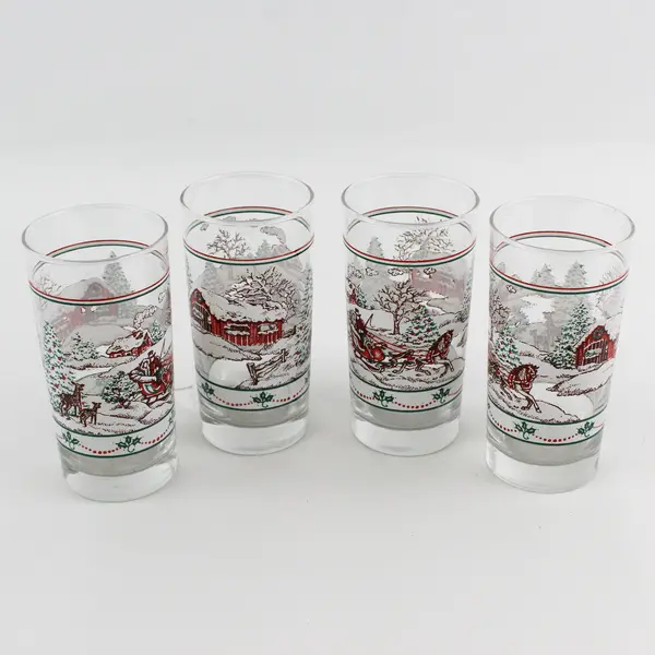 Vintage Christmas Village Tumbler Glasses Holiday Glassware Collectible