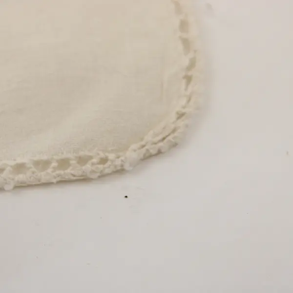 Set of 4 Vintage White Linen Napkins Cutwork Crocheted Lace