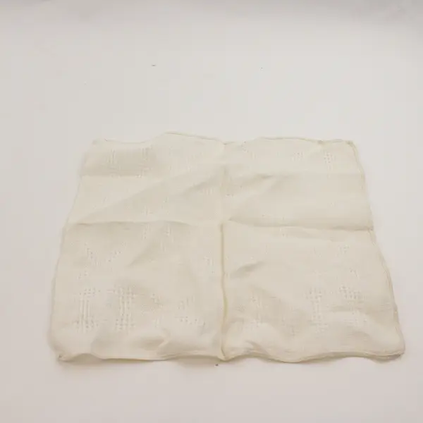 Set of 4 Vintage Ivory Linen Napkins Embroidered Border Square