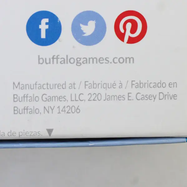 Darrell Bush Cottage Retreat 1000 Piece Jigsaw  Puzzle, #91210 complete 