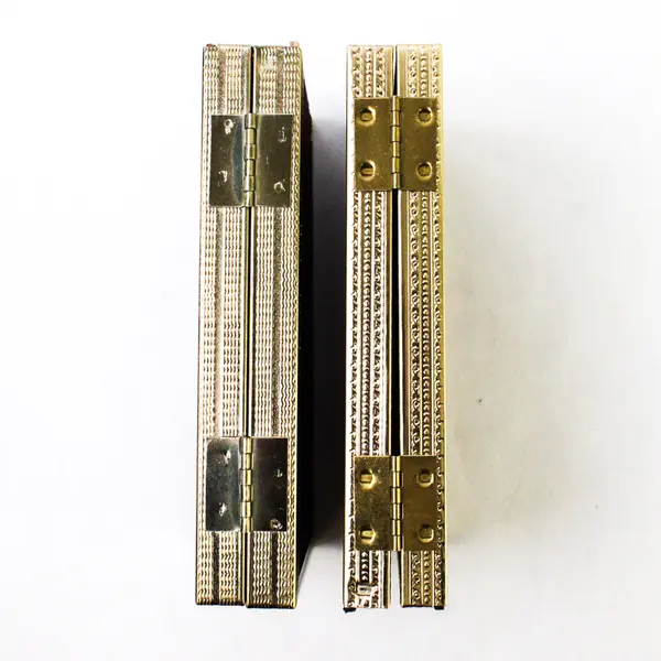 Lot of 2 VTG Gold-Tone Double Fold Non-Glare Glass Picture Frames 3-1/2" x 5"