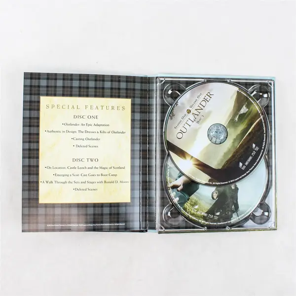 Outlander Season 1 Volume 1 Collector's Edition Blu-ray Box Set