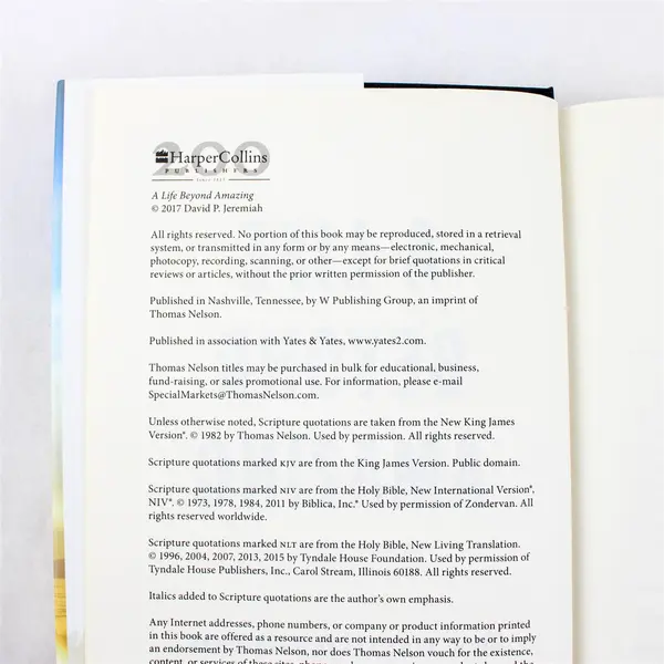 A Life Beyond Amazing: 9 Decisions That Will Transform You - Hardcover