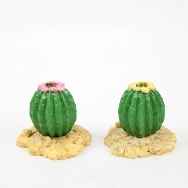 Lot of 2 VTG 1992 Artaffects Village of The Sun Small Cactus Resin Figures 2"