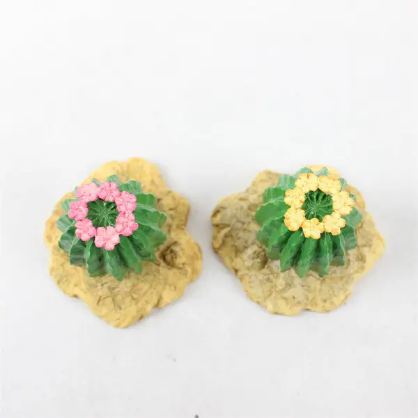 Lot of 2 VTG 1992 Artaffects Village of The Sun Small Cactus Resin Figures 2"