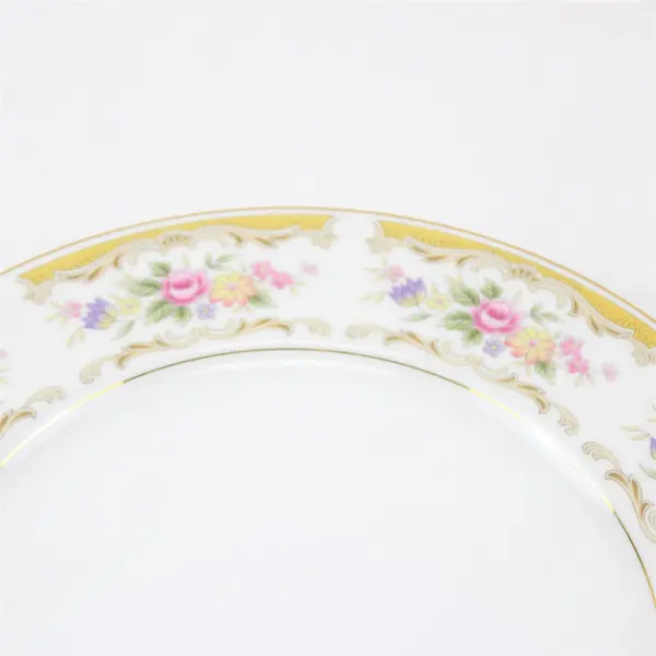 Style House Brand Chippendale Patterned Gold Trim Dinner Plate 11" Diameter