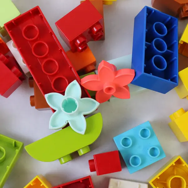 LEGO DUPLO Bricks Lot of 242 Pieces + 3 Mini-Figs - Various Shapes/Sizes/Colors