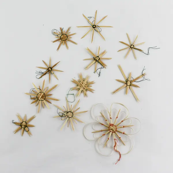 Lot of 12 Scandinavian Swedish Star-Shaped Woven Straw Christmas Ornaments