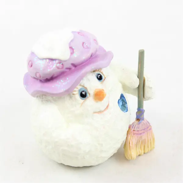 1999 Kristen Hanes Dreamsicles Northern Lights Snowball Sweep Figurine