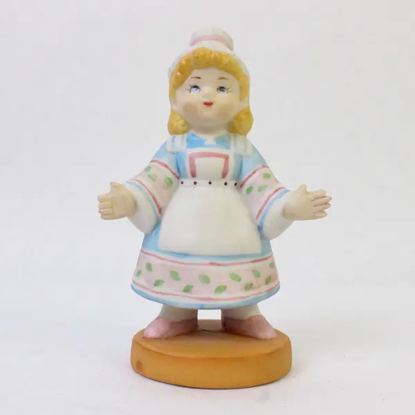 Porcelain Figurine Young Girl Traditional Outfit Collectible