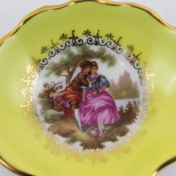 Limoges France Miniature Yellow Seashell Trinket Dish - Fragonard Couple
