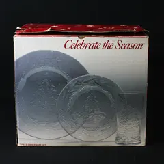 Celebrate The Season Noel 12pc Glass Christmas Tree Dinnerware Set