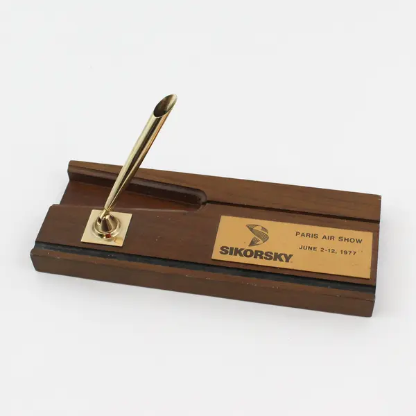 Vintage Sikorsky Paris Air Show 1977 Wooden Desk Set/Pen Holder (missing pen)
