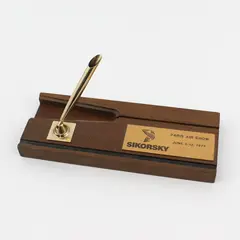 Vintage Sikorsky Paris Air Show 1977 Wooden Desk Set/Pen Holder (missing pen)