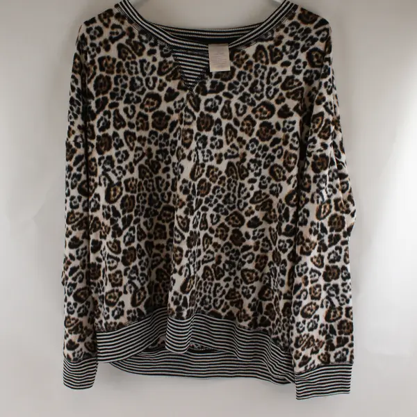 NWT Secret Treasures Jaguar Print Fuzzy Pajama Top Women's 2X 18W-20W