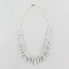 Handmade Ivory-Colored Seashell Necklace With Screw Design Clasp, 11" Long