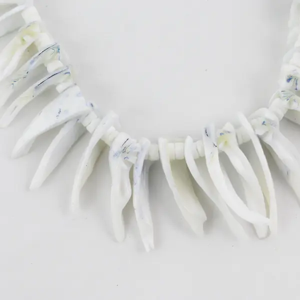Handmade Ivory-Colored Seashell Necklace With Screw Design Clasp, 11" Long