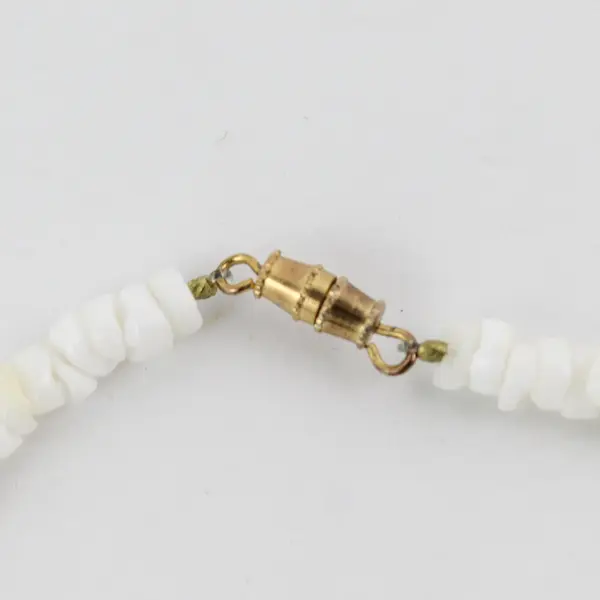 Handmade Ivory-Colored Seashell Necklace With Screw Design Clasp, 11" Long