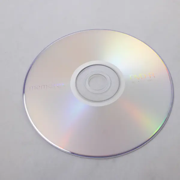 Lot of 20 Memorex 17 CD-R 52x 700MB & 3 DVD-R 16x 4.7GB - Open Box