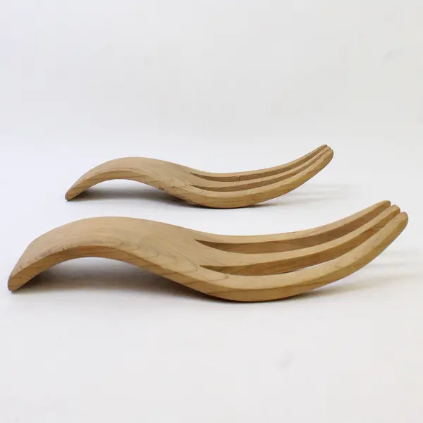 Set of 2 Wooden Salad Hands Kitchen Utensils