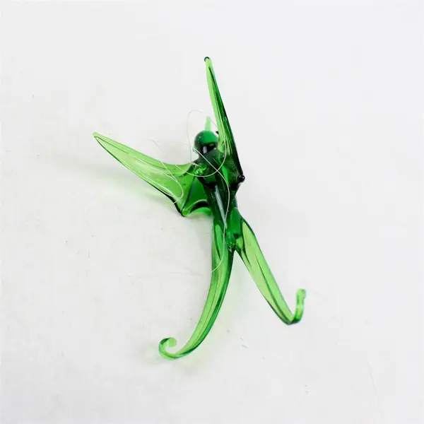 Vintage Hand-Blown Green Glass Hummingbird Figurine 4.75" Collectible