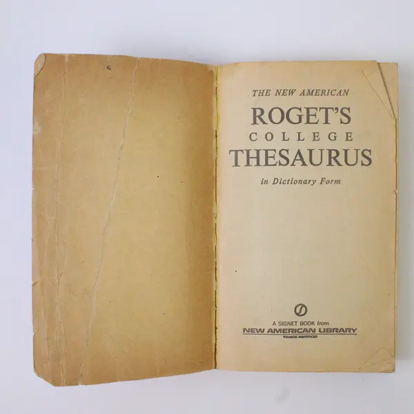The New American Roget's College Thesaurus in Dictionary Form 1962 