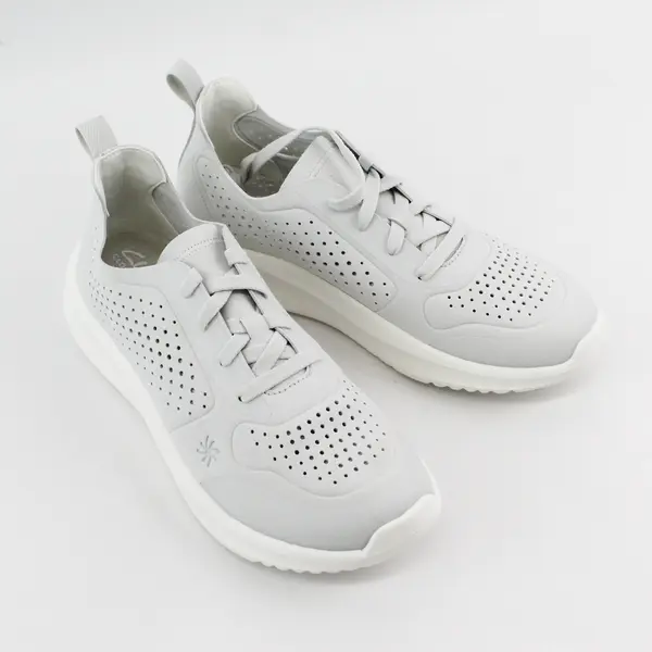 Clarks Cloudsteppers Light Gray Color Solevana Style Sneaker Shoes Womens Size 9