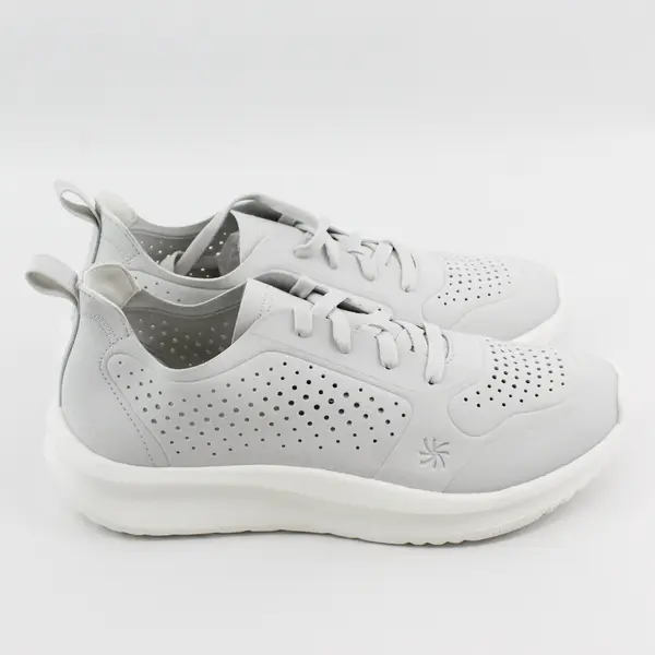 Clarks Cloudsteppers Light Gray Color Solevana Style Sneaker Shoes Womens Size 9