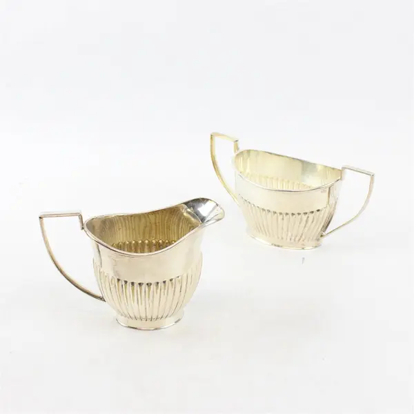 Vintage Cheltenham Silverplate Creamer and Sugar Bowl Set