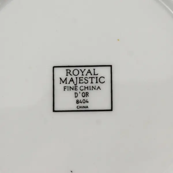 Set of 4 Royal Majestic D'Or 8404 Fine China 7.5 in. Salad Plates