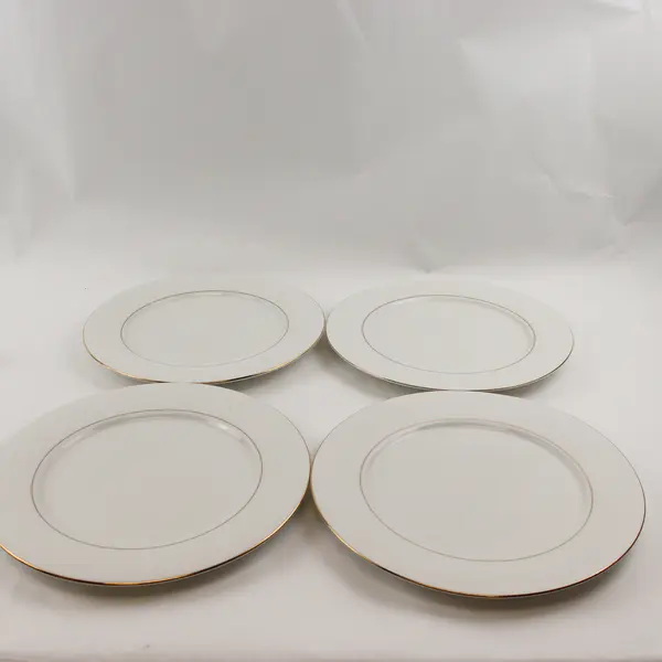Set of 4 Royal Majestic Fine China D'Or 8404 Pattern Dinner Plates 10.5"