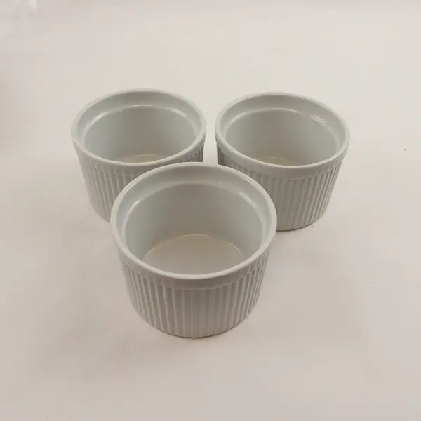 Lot Of 3 Matching Cordon Bleu White Ribbed Ceramic Souffle Dish/Ramekin 4"