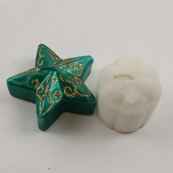 Lot of 8 Christmas Candles Assorted Shapes & Sizes Holiday Decor