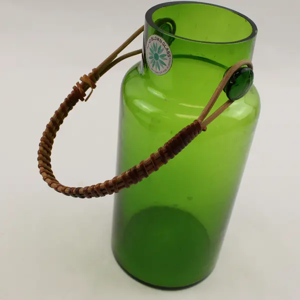 Taka Hashi Hand Blown Glass Green Decorative Bottle Vase With Handle & Lid 9.5"