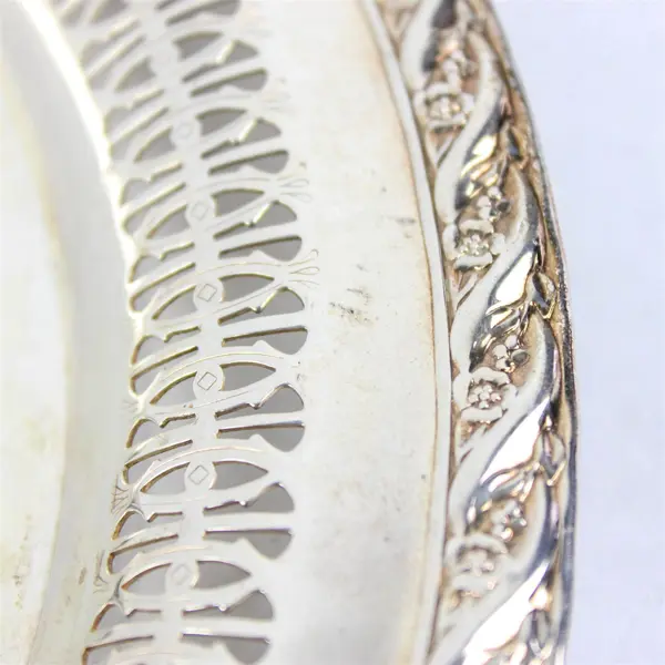 Vintage WM Rogers Silver Plate Reticulated "Spring Flower" 12”