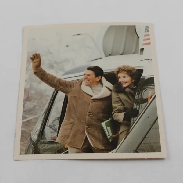 Ronald & Nancy Reagan Departing For Camp David Photo Michael Evans White House 