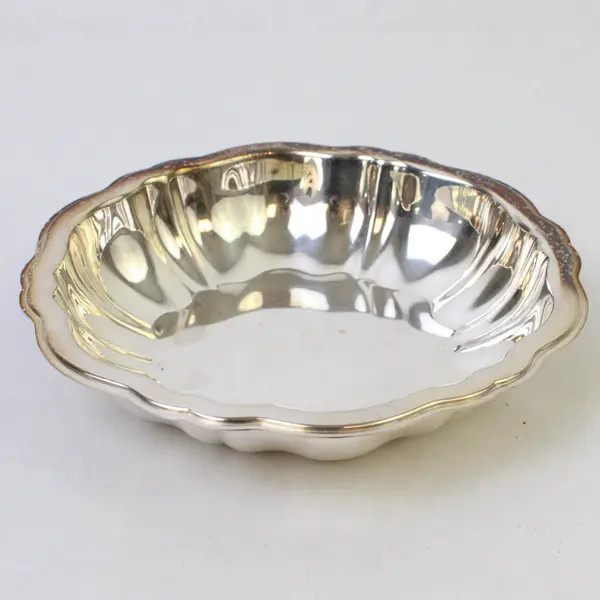 Vintage Oneida Silverplate Scalloped Bon Bon Small Dish - 5.5"
