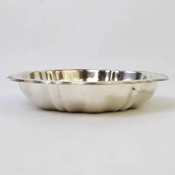 Vintage Oneida Silverplate Scalloped Bon Bon Small Dish - 5.5"