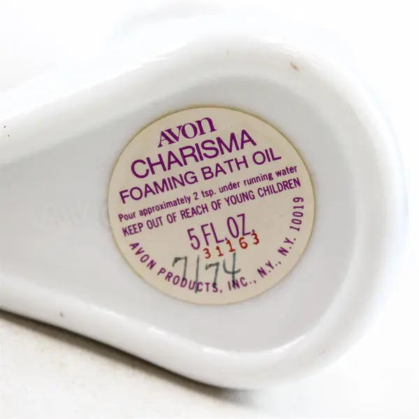 Vtg Avon Victorian Lady Decanter Charisma Foaming Bath Oil (Full Bottle, 5 Oz)
