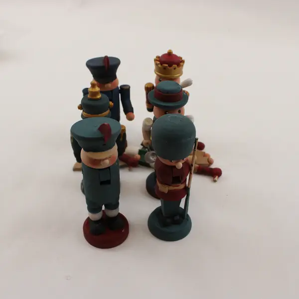 Set of 6 Small Wooden Nutcrackers w/ Extra Parts Holiday Decor