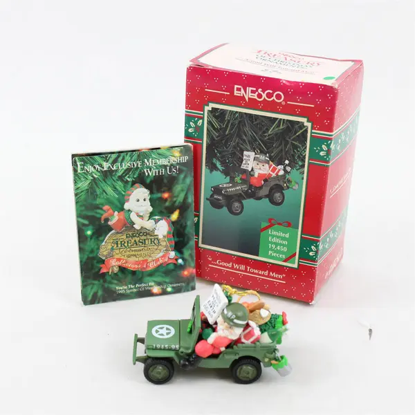 1995 Enesco Treasury "Good Will Toward Men" Chrysler Jeep Christmas Ornament 
