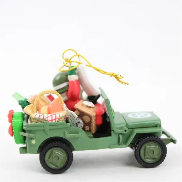 1995 Enesco Treasury "Good Will Toward Men" Chrysler Jeep Christmas Ornament 