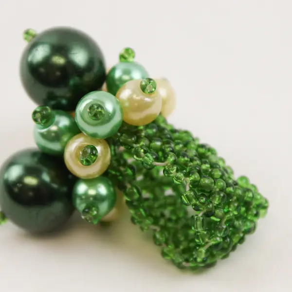 Faux Green Pearl & Gold-Tone Glass Bead Stretch Fashion Ring
