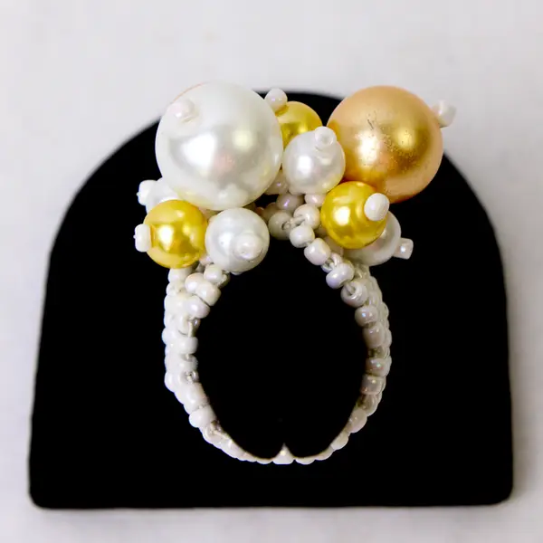 Faux Pearl White & Gold Glass Beaded Stretch Ring - Fashion Stackable