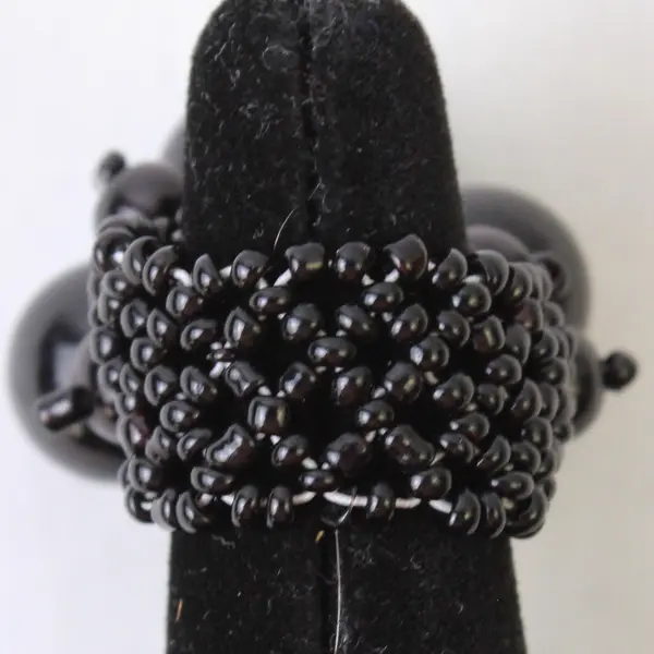 Faux Black Pearl Black Glass Beaded Stretch Ring - Fashion Stackable