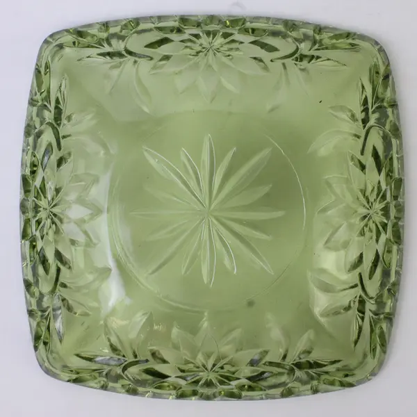 Hazel-Atlas Prescut Green Star & Fan Design Square Candy/Nut Bowl 8" Wide