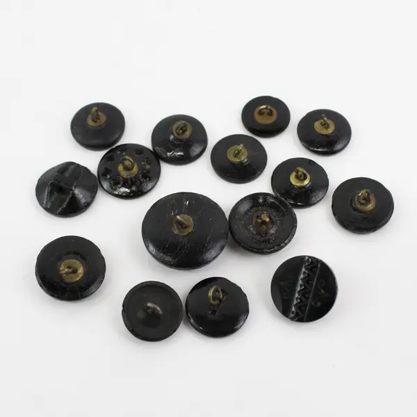 Lot of 15 Antique Victorian Black Glass Picture Buttons 1/2" to 3/4" 