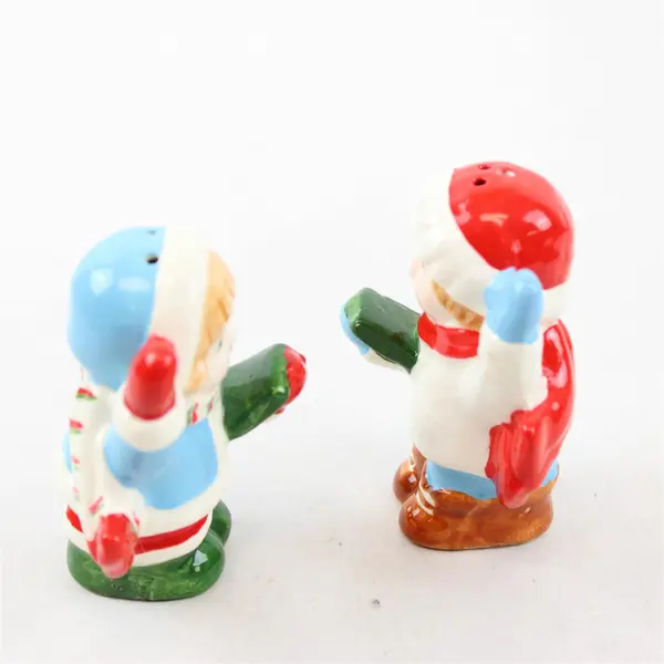 New Boy & Girl Caroling Ceramic Salt & Pepper Shakers Holiday Collectible