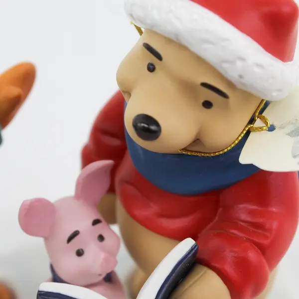 2001 Disney Pooh And Friends Fa La La To You